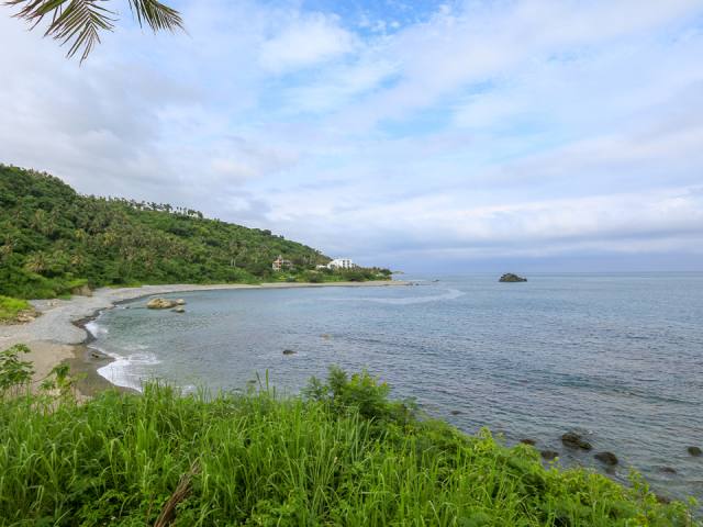 金樽遊憩區：海灣與遠方小島